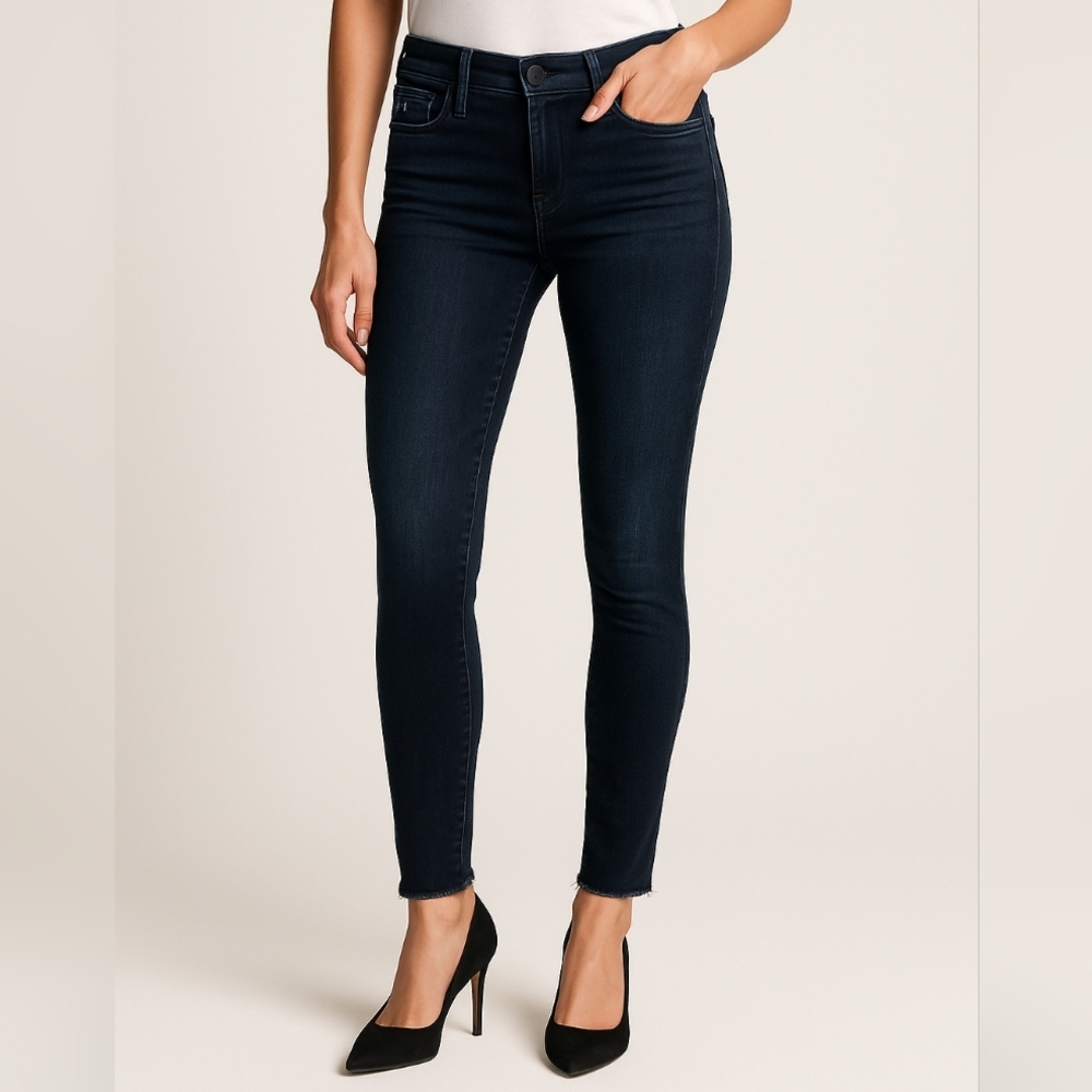 Hudson Jeans Women's Dark Blue Skinny Jeans, EUC, Size 32
